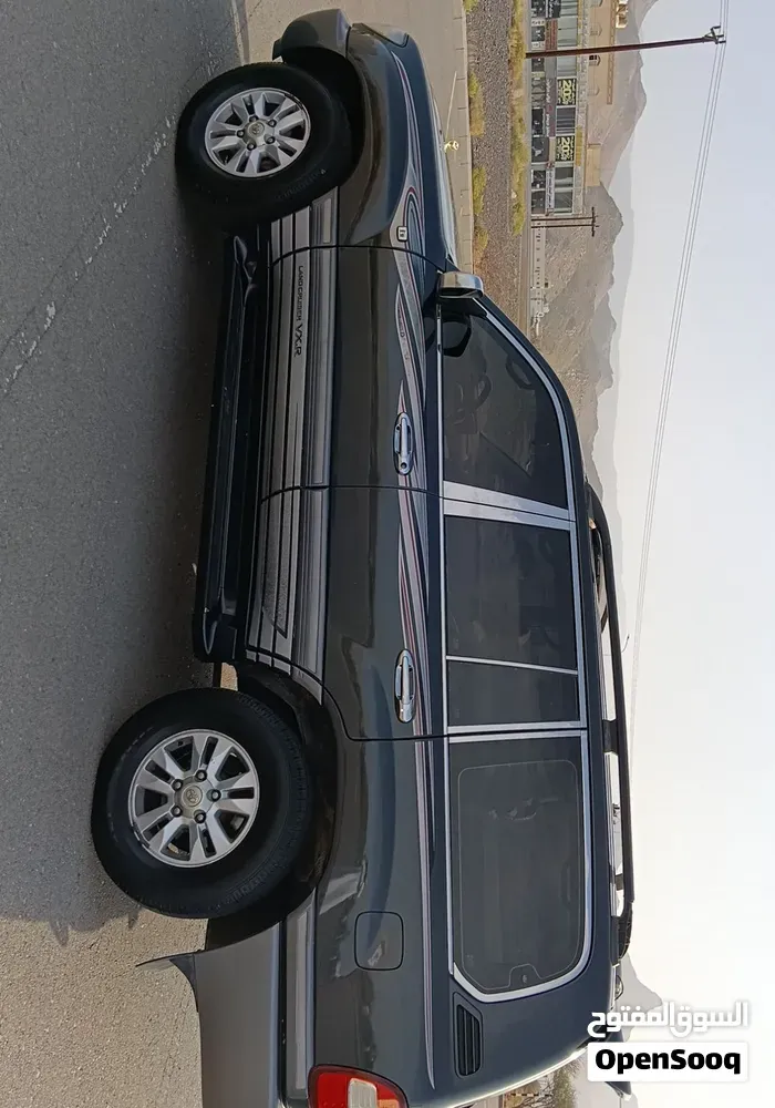 Toyota Land Cruiser 2000 photo 4