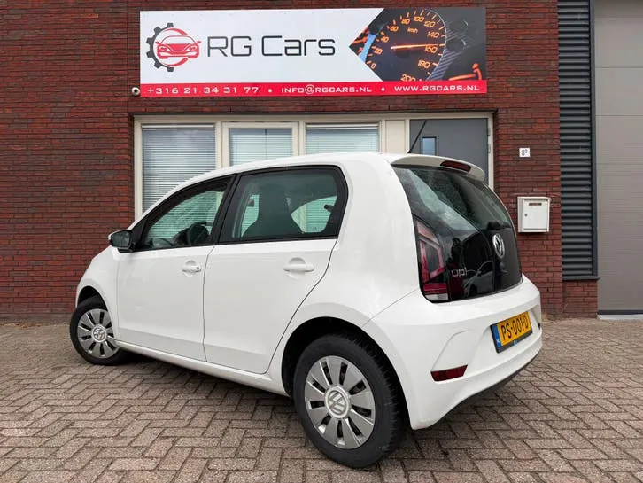 Volkswagen Up 2017 photo 2