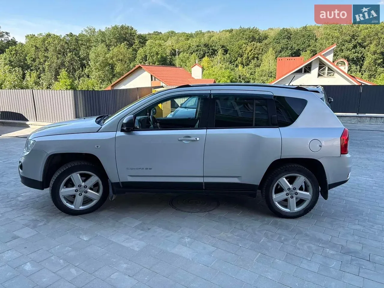Jeep Compass 2011 photo 4