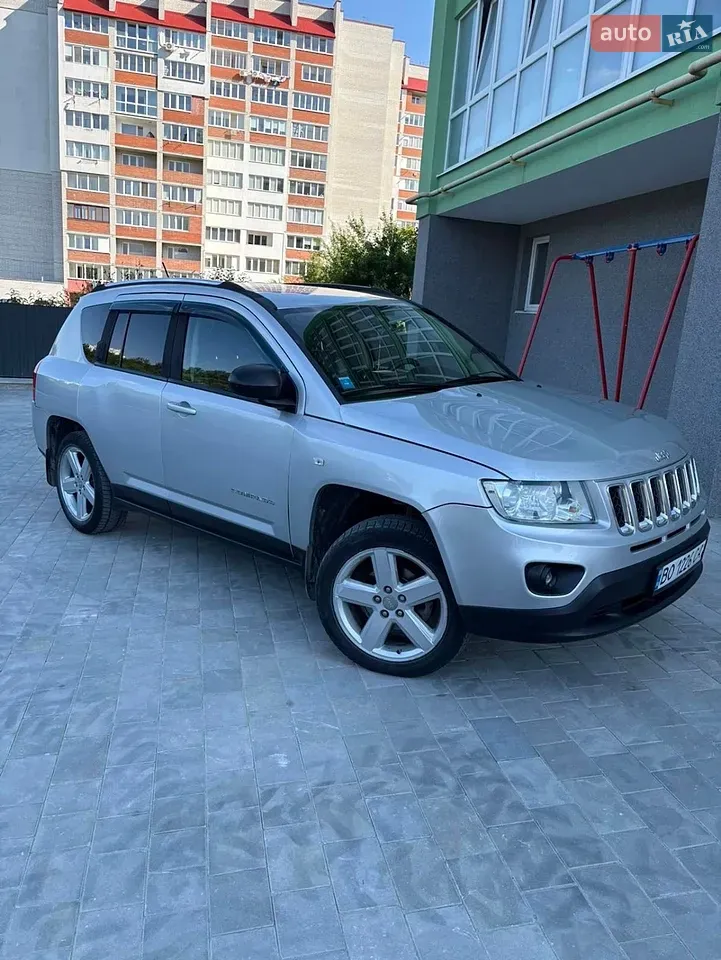 Jeep Compass 2011 photo 2