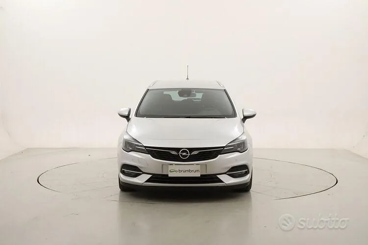 Opel Astra 2020 photo 2