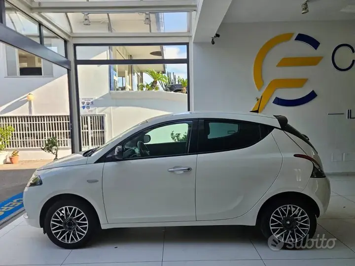 Lancia Ypsilon 2023 photo 3
