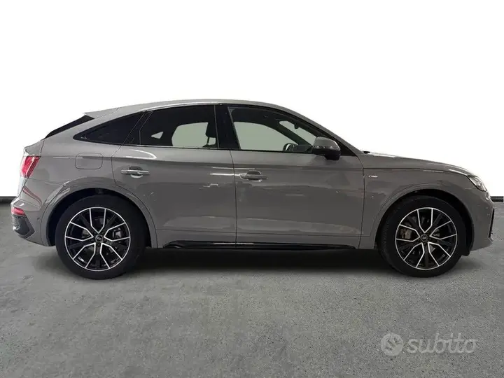 Audi Q5 2023 photo 3