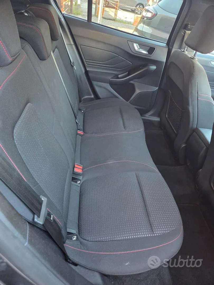 Ford Focus 2023 photo 5