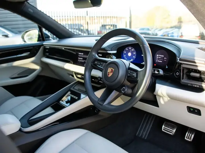 Porsche Macan 2024 photo 4