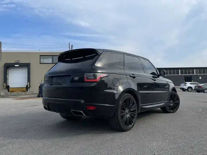 Land Rover Range Rover Sport 2018 photo 4
