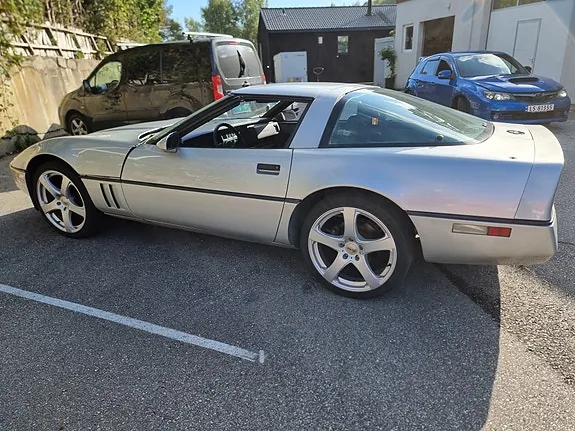 Chevrolet Corvette 1984 photo 5
