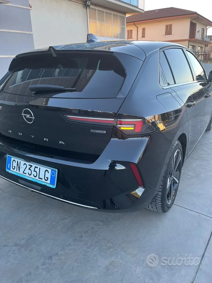 Opel Astra 2023 photo 3