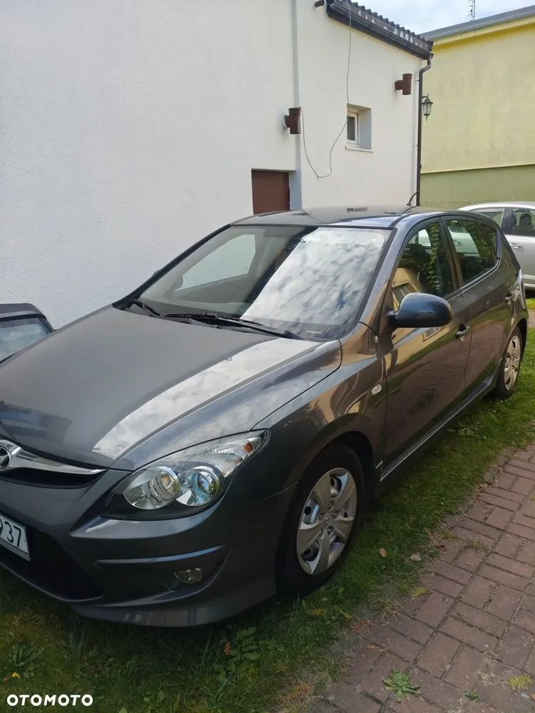 Hyundai I30 2010 photo 2
