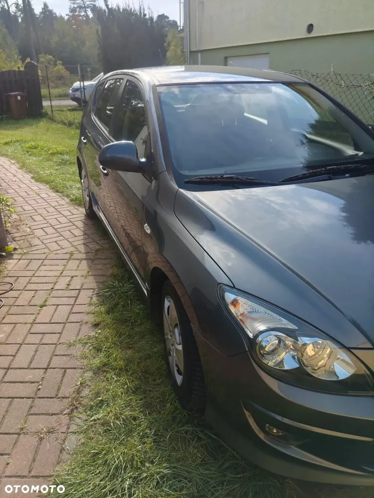 Hyundai I30 2010 photo 3