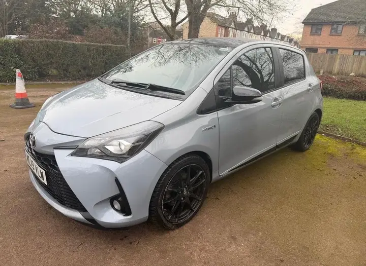Toyota Yaris 2019 photo 2