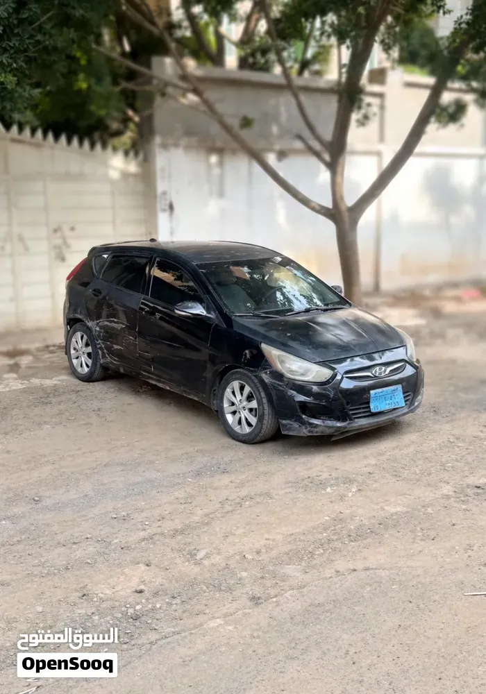 Hyundai Accent 2013 photo 2