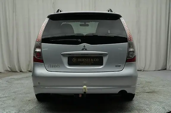 Mitsubishi Grandis 2006 photo 4