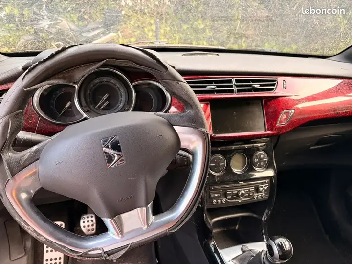 Citroen Ds3 2010 photo 3