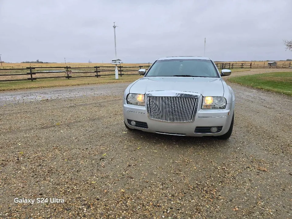 Chrysler 300 2005 photo 3