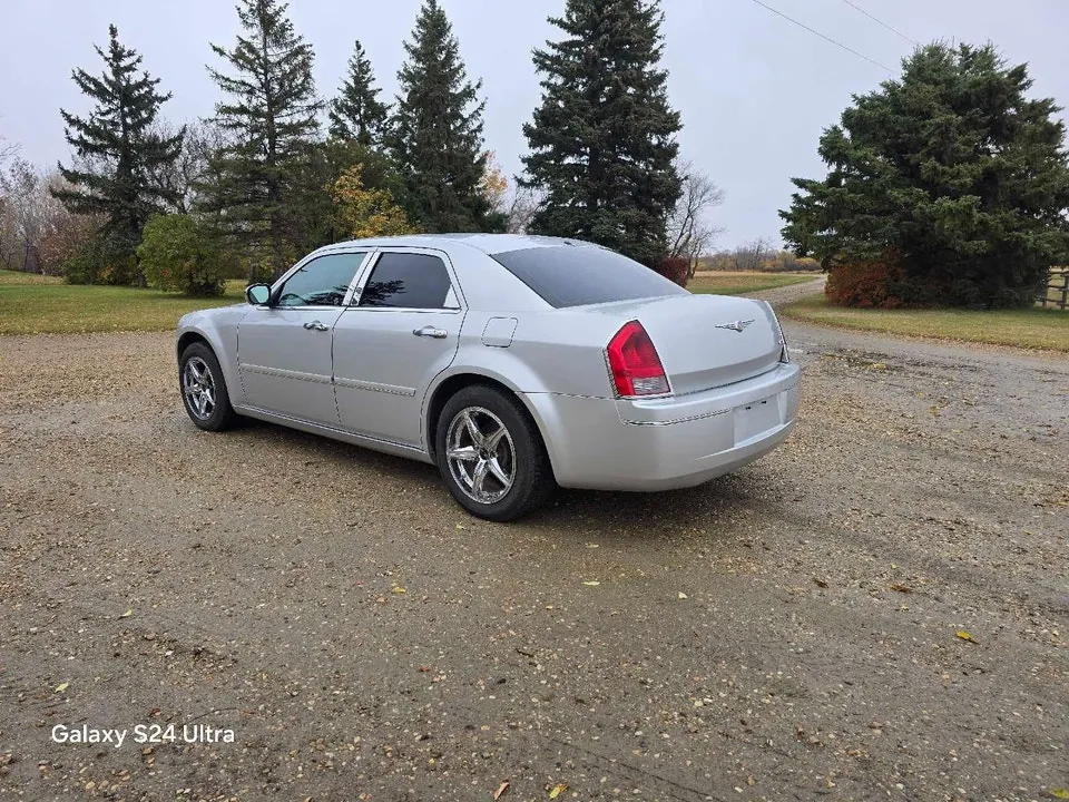 Chrysler 300 2005 photo 5
