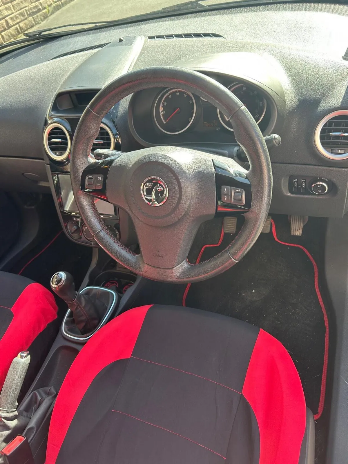 Vauxhall Corsa 2012 photo 5