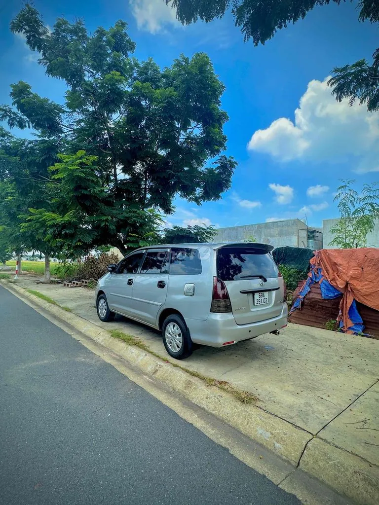 Toyota Innova 2008 photo 5