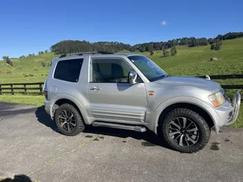 Mitsubishi Pajero 2000 photo 3