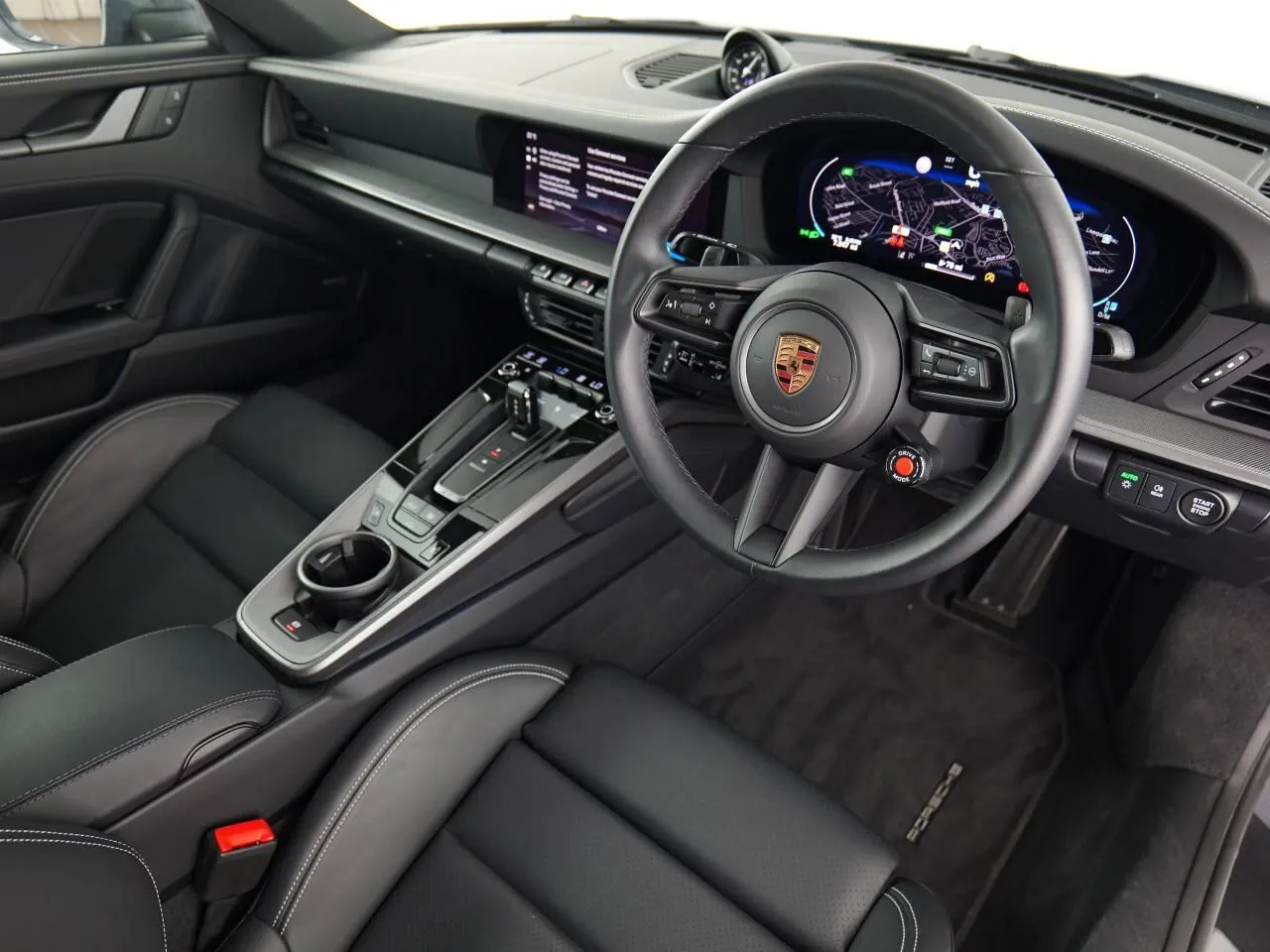 Porsche 911 2025 photo 4