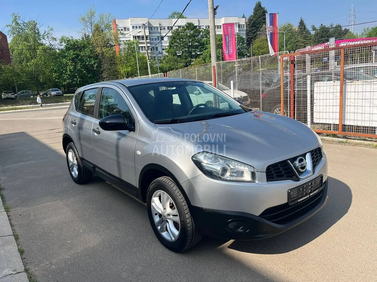 Nissan Qashqai 2011 photo 4