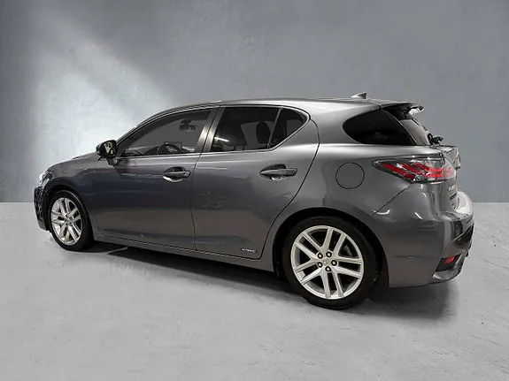 Lexus Ct200H 2015 photo 3