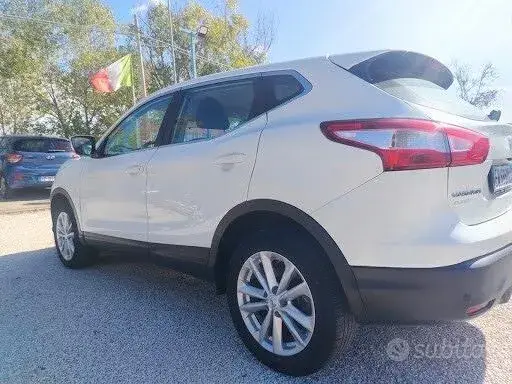 Nissan Qashqai 2014 photo 2