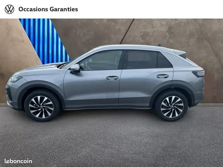 Volkswagen T-Roc 2026 photo 2