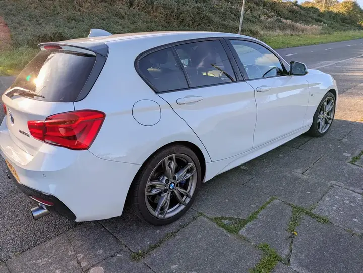 BMW 1 Series 2017 photo 3