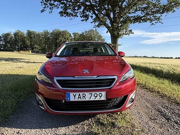 Peugeot 308 2015 photo 3