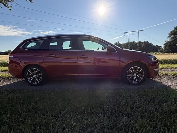 Peugeot 308 2015 photo 5