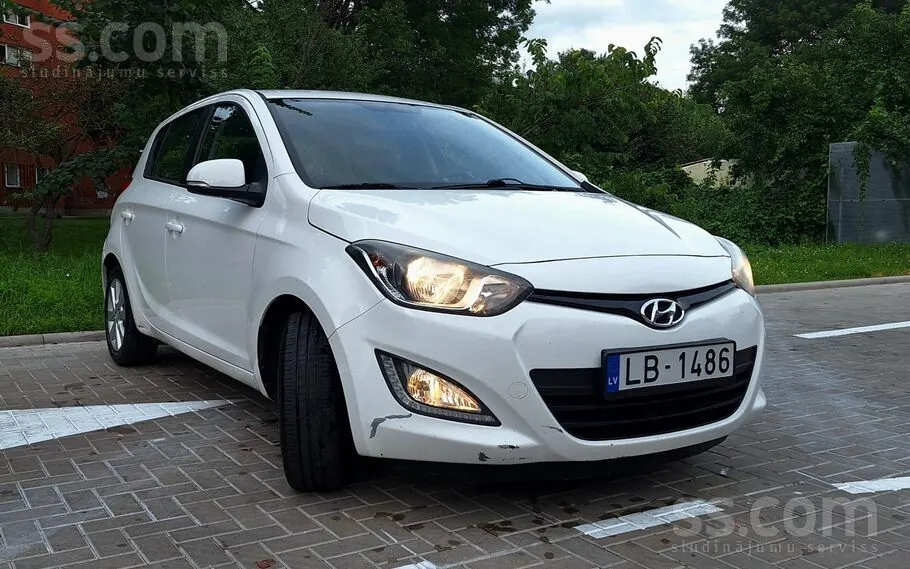 Hyundai I20 2014 photo 2