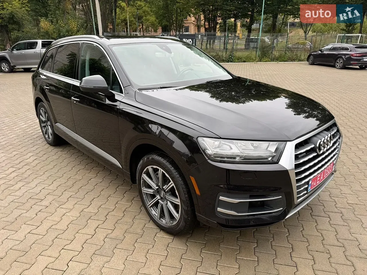 Audi Q7 2016 photo 2