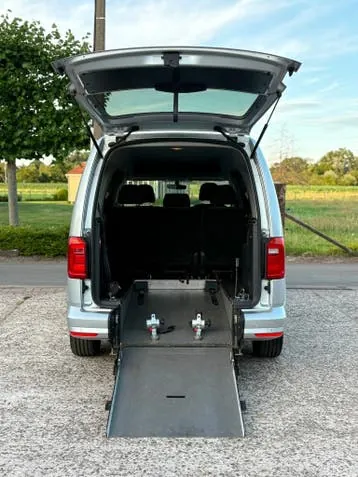 Volkswagen Caddy Maxi 2017 photo 2
