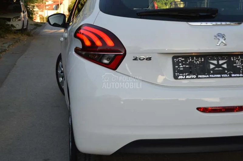 Peugeot 208 2020 photo 5