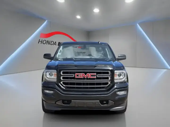 GMC Sierra 1500 2018 photo 2