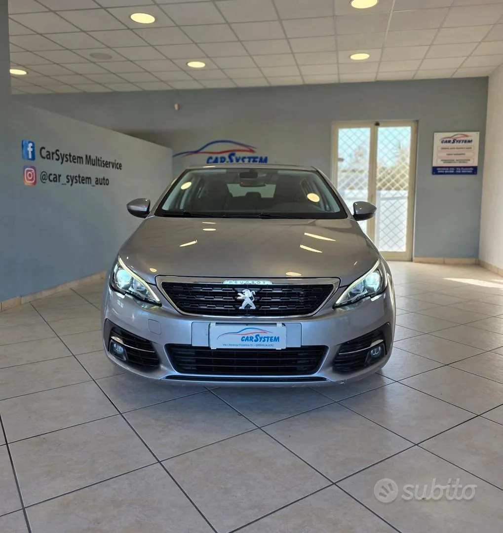 Peugeot 308 2018 photo 2