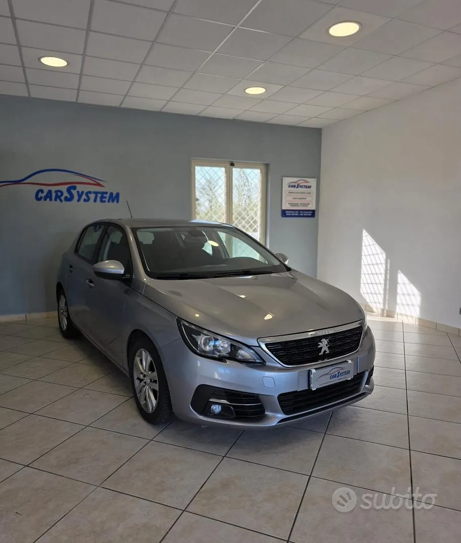 Peugeot 308 2018 photo 3