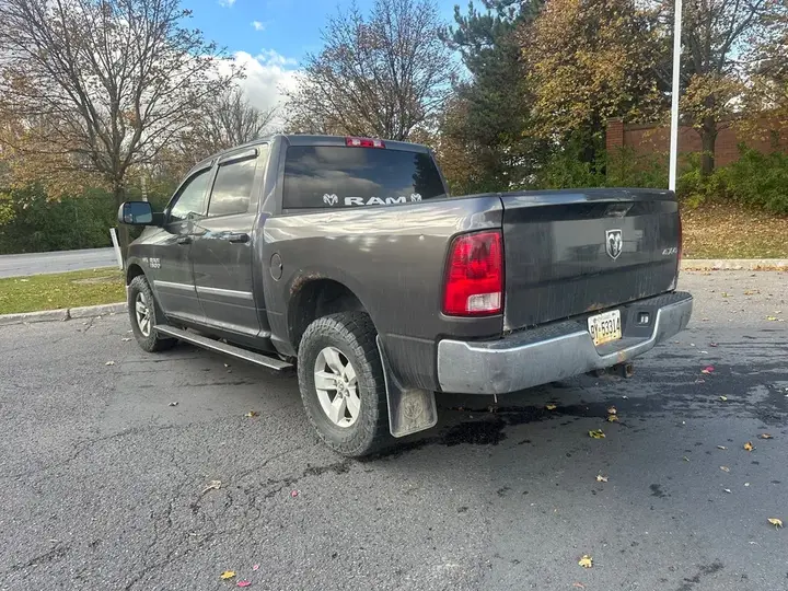 Dodge Ram 1500 2014 photo 2