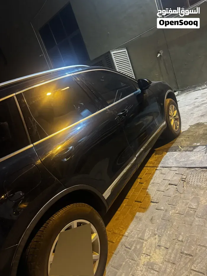 Volkswagen Touareg 2013 photo 2