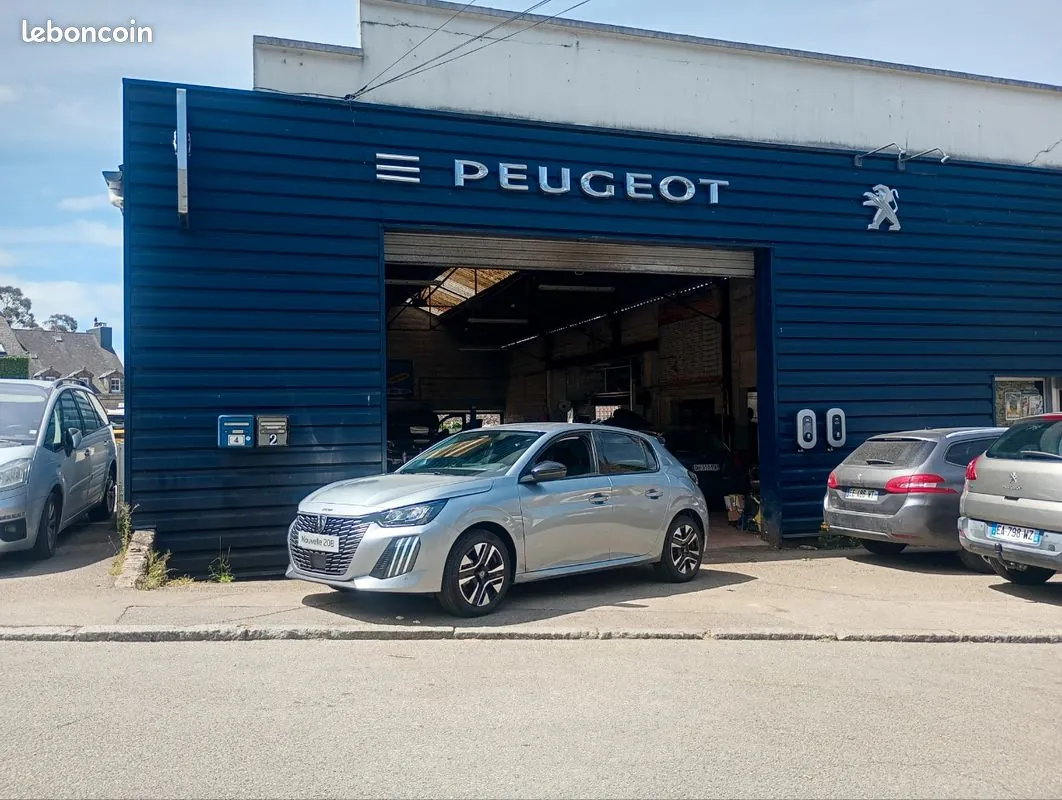 Peugeot 208