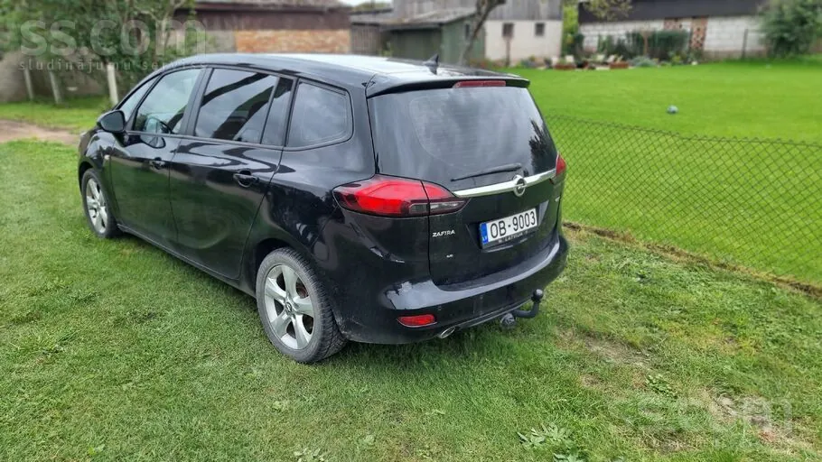 Opel Zafira 2017 photo 2