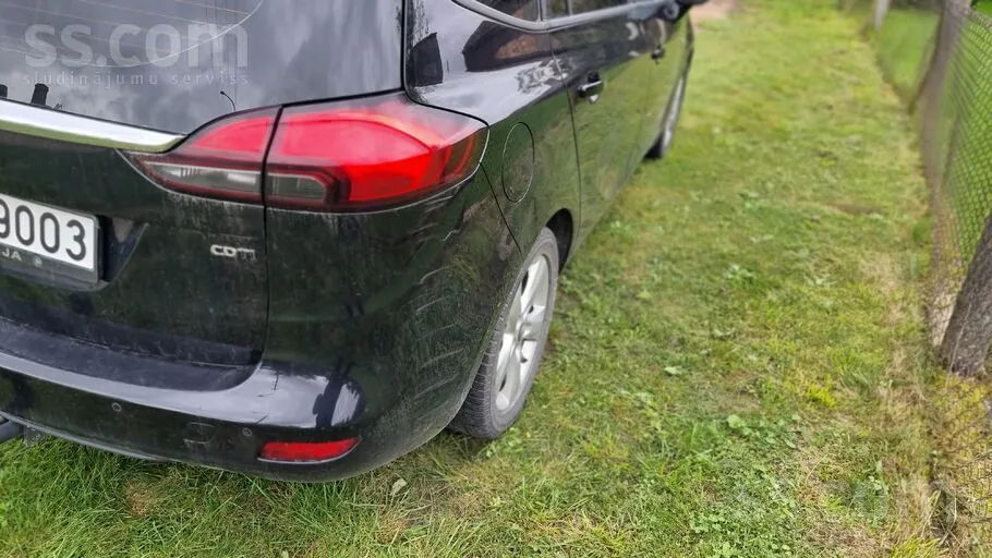 Opel Zafira 2017 photo 4