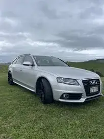 Audi A4 2012 photo 3