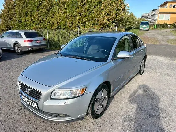 Volvo S40 2010 photo 3