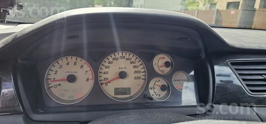Mitsubishi Lancer 2005 photo 4