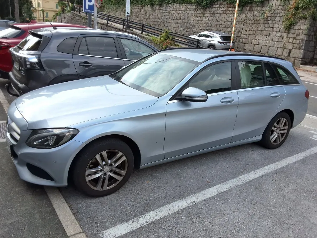 Mercedes-Benz C-Class 2016 photo 2