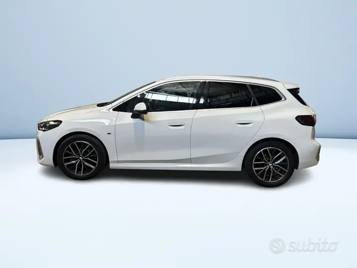 BMW 2 Series 2024 photo 5