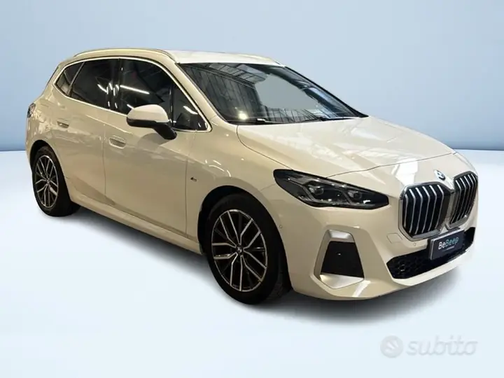 BMW 2 Series 2024 photo 3