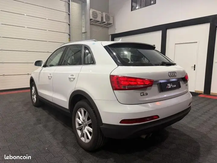 Audi Q3 2013 photo 5